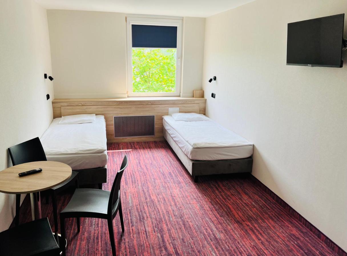 Hotel Rok クラクフ エクステリア 写真