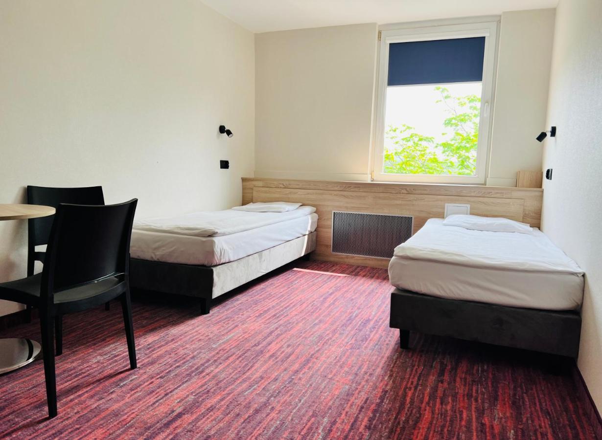 Hotel Rok クラクフ エクステリア 写真